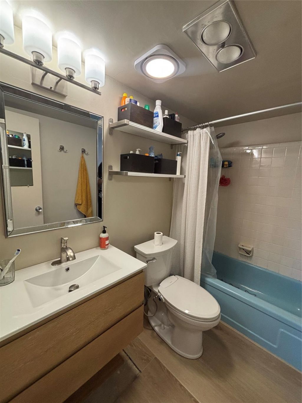 900 SW 12th Street, Unit 202, Fort Lauderdale, FL 33315 Photo