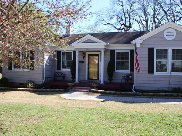 701 W Sunset, Nashville, AR 71852