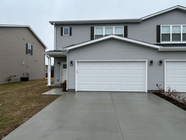 1404 8th Street , Harvard, IL 60033