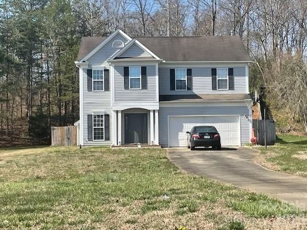 9541 Green Apple Drive, Charlotte, NC 28215