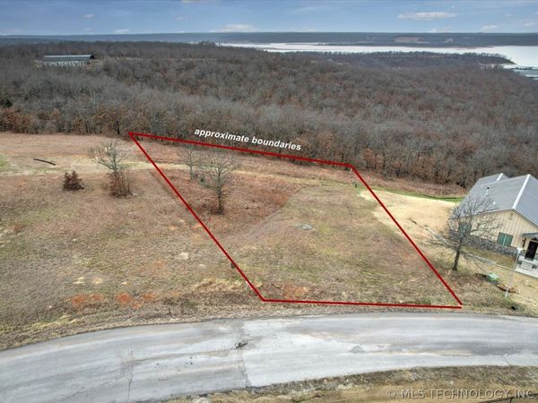 32 Catalina Boulevard , Sperry, OK 74073