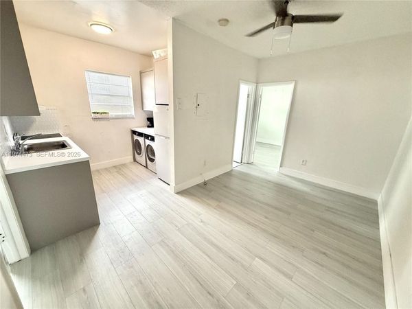 1043 NW 2nd St, Unit 16, Miami, FL 33128