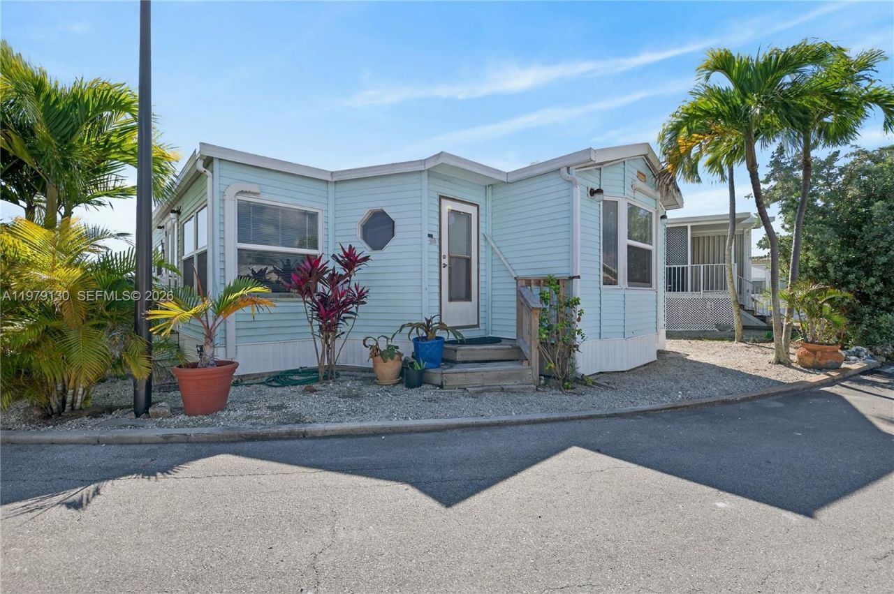 701 Spanish Main Dr, Unit 536, Lower Keys, FL 33042 Photo