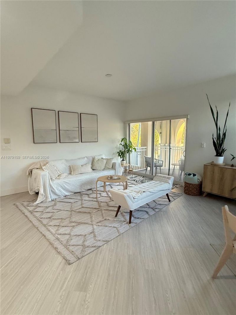 8999 NW 107th Ct, Unit 216-1, Doral, FL 33178 Photo