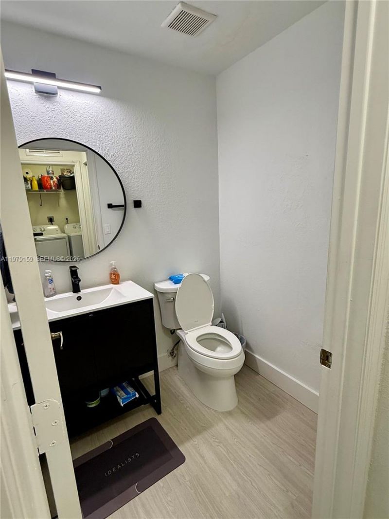 8999 NW 107th Ct, Unit 216-1, Doral, FL 33178 Photo