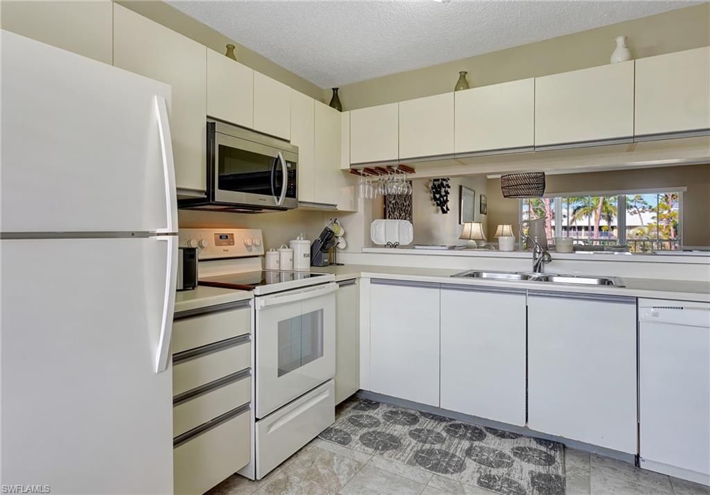 3062 Sandpiper Bay Cir, Unit K302, Naples, FL 34112 Photo