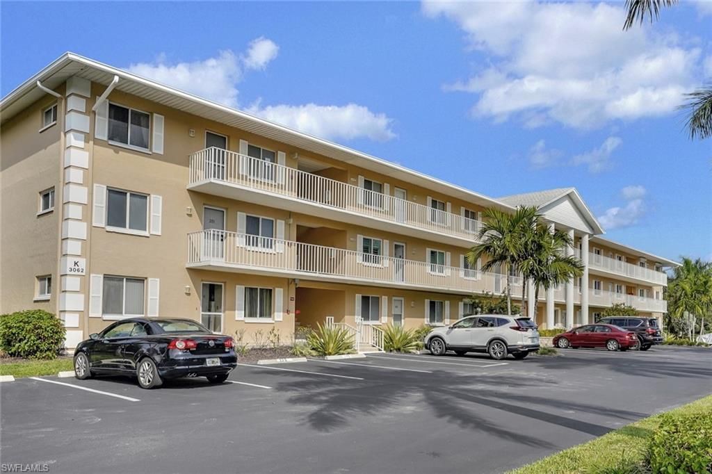3062 Sandpiper Bay Cir, Unit K302, Naples, FL 34112 Photo