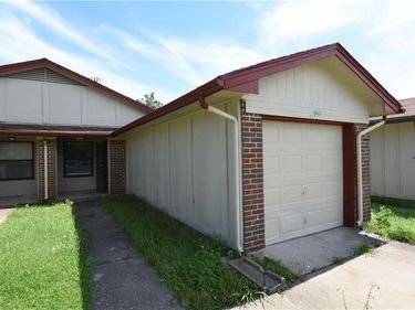 8910-8912 Greenmound Avenue, Dallas, TX 75227