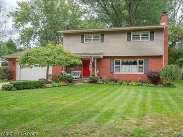 4609 W Wackerly Street, Midland, MI 48640
