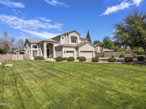 320 E MARYLAND Avenue, Phoenix, AZ 85012