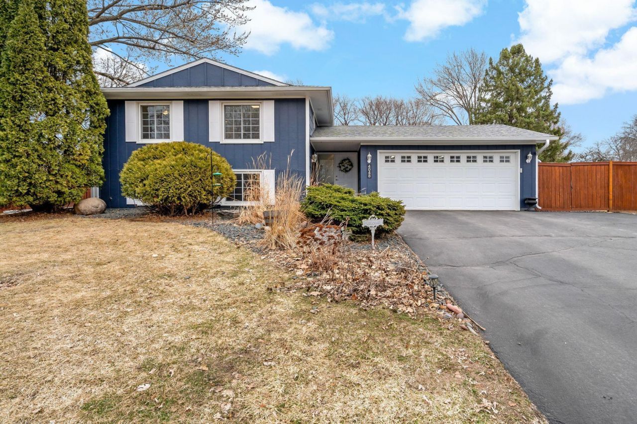 4048 Cinnabar Drive, Eagan, MN 55122 Main Photo