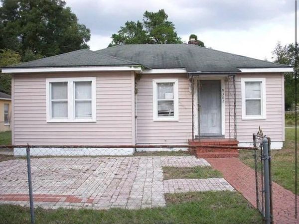 9302 N 12TH , TAMPA, FL 33612