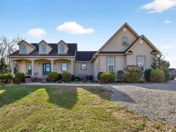 205 Lbl Dr , McMinnville, TN 37110