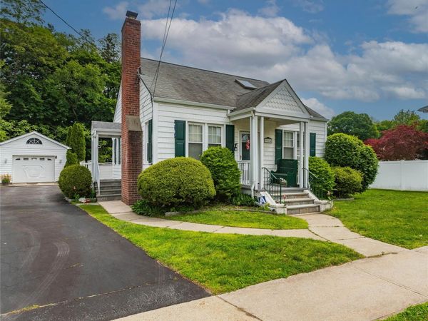 964 Pemart Avenue, Peekskill, NY 10566