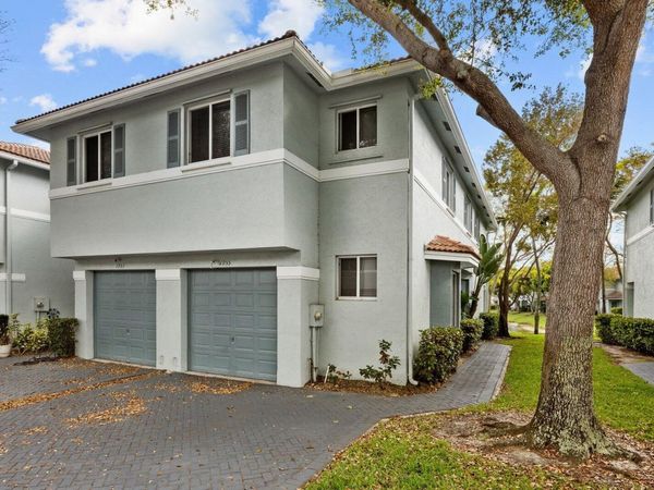 1955 Alamanda Way, Riviera Beach, FL 33404