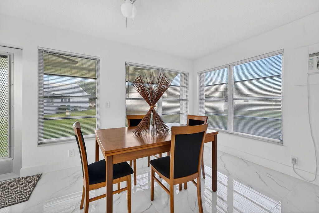 688 SW Lake Court, Boynton Beach, FL 33426 Photo