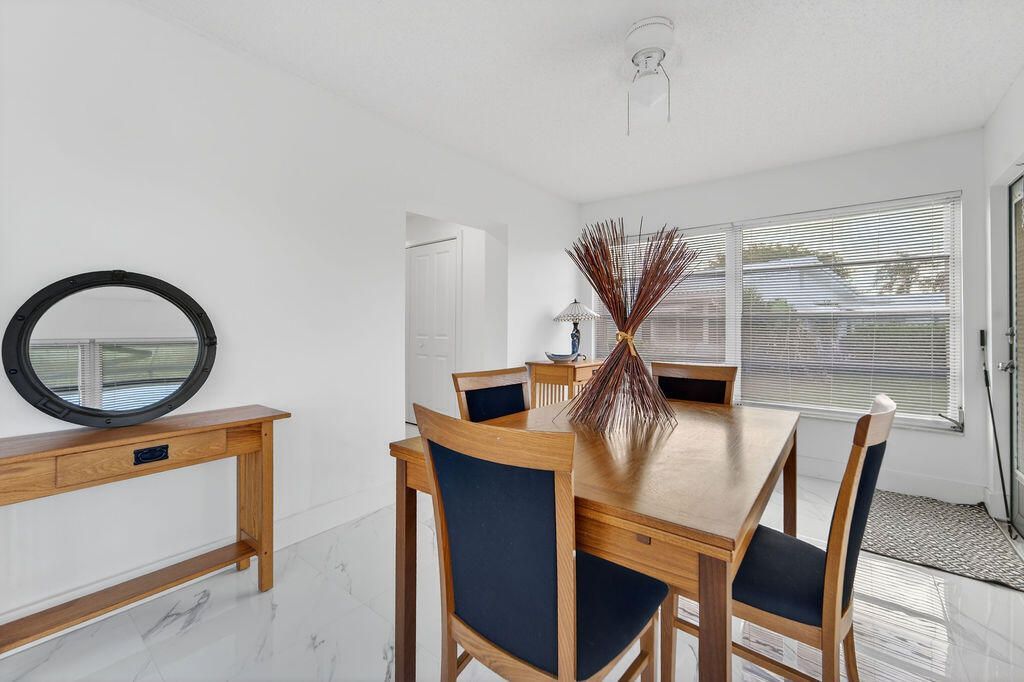 688 SW Lake Court, Boynton Beach, FL 33426 Photo