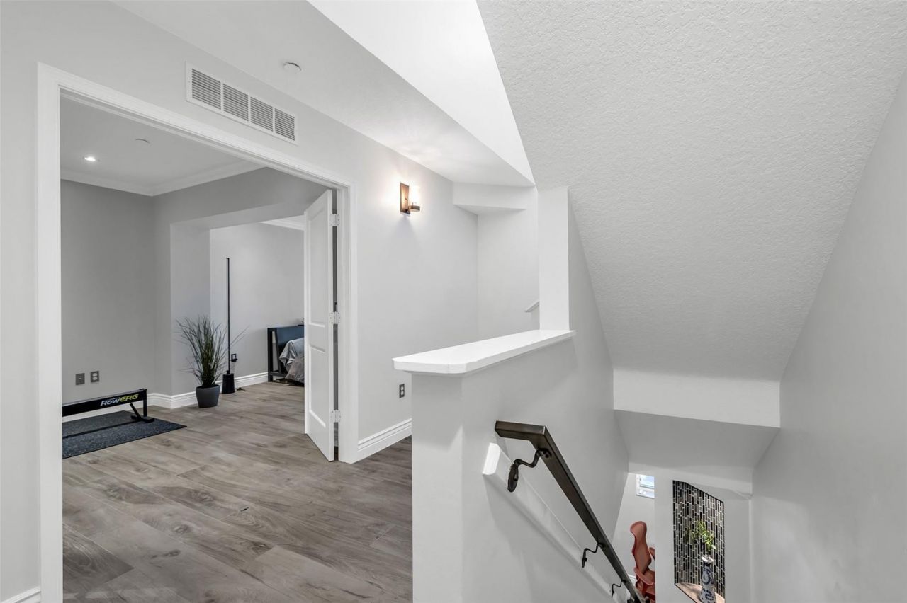 1033 NE 17th Way, Unit 1905, Fort Lauderdale, FL 33304 Photo