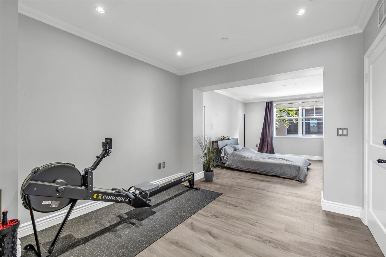 1033 NE 17th Way, Unit 1905, Fort Lauderdale, FL 33304 Photo