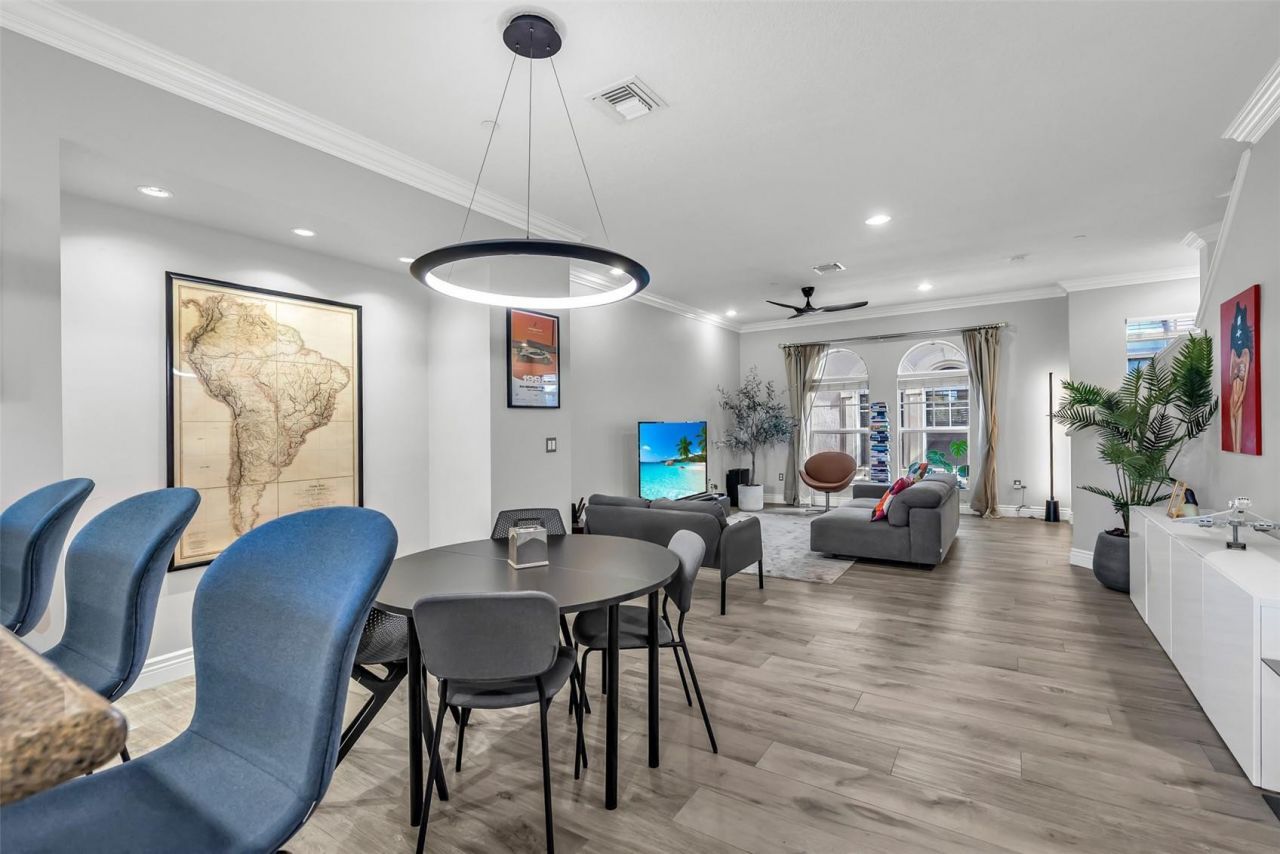 1033 NE 17th Way, Unit 1905, Fort Lauderdale, FL 33304 Photo