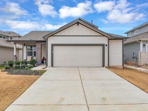 204 Big Sandy Creek DR , Hutto, TX 78634