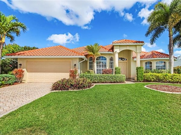 2027 SE 25th TER, CAPE CORAL, FL 33904