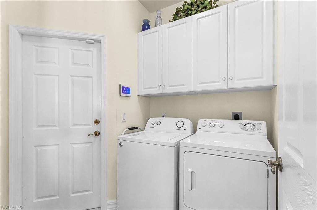 2027 SE 25th Ter, Cape Coral, FL 33904 Photo