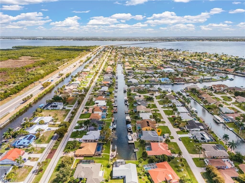 2027 SE 25th Ter, Cape Coral, FL 33904 Photo