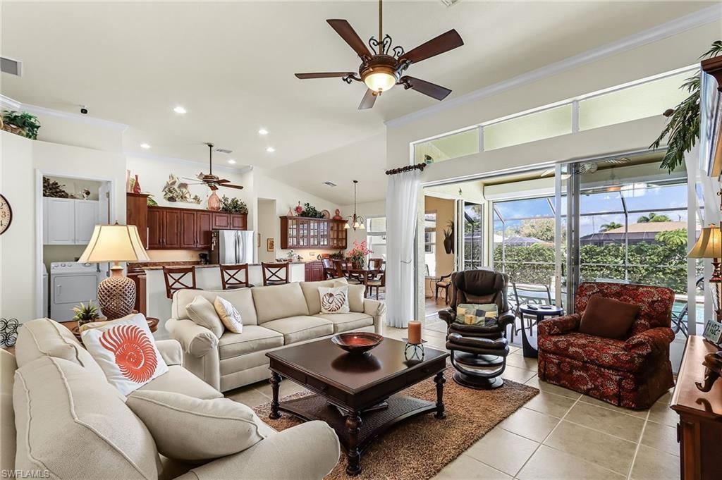 2027 SE 25th Ter, Cape Coral, FL 33904 Photo