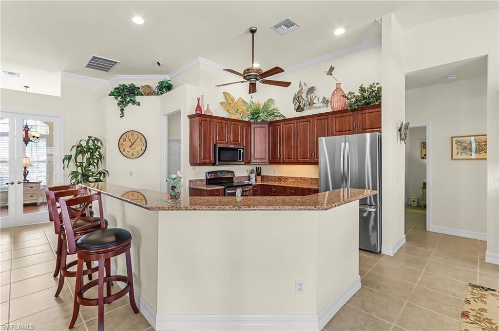 2027 SE 25th Ter, Cape Coral, FL 33904 Photo