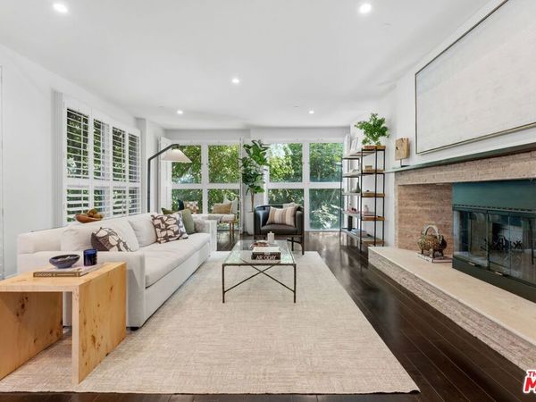 1927 Glendon Avenue, Unit 202, Los Angeles, CA 90025