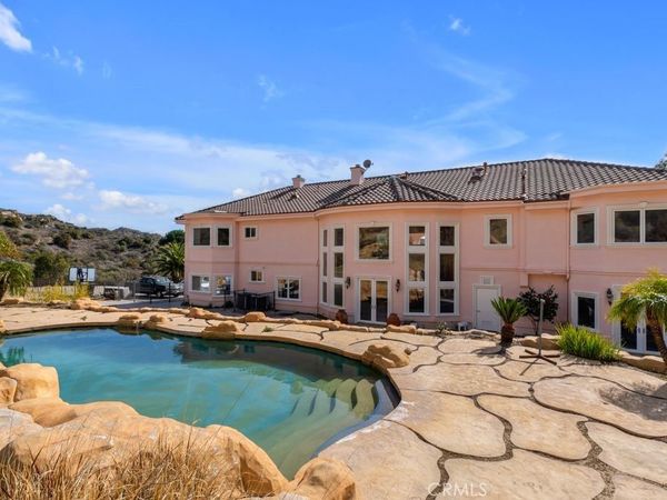 15 Maverick Lane, Bell Canyon, CA 91307