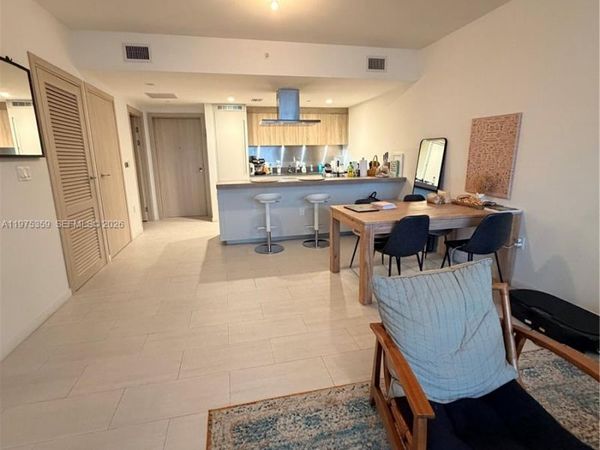 1000 Brickell Plz, Unit 2606, Miami, FL 33131