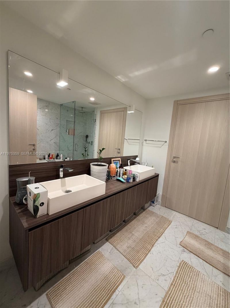 1000 Brickell Plz , Unit 2606, Miami, FL 33131 Photo