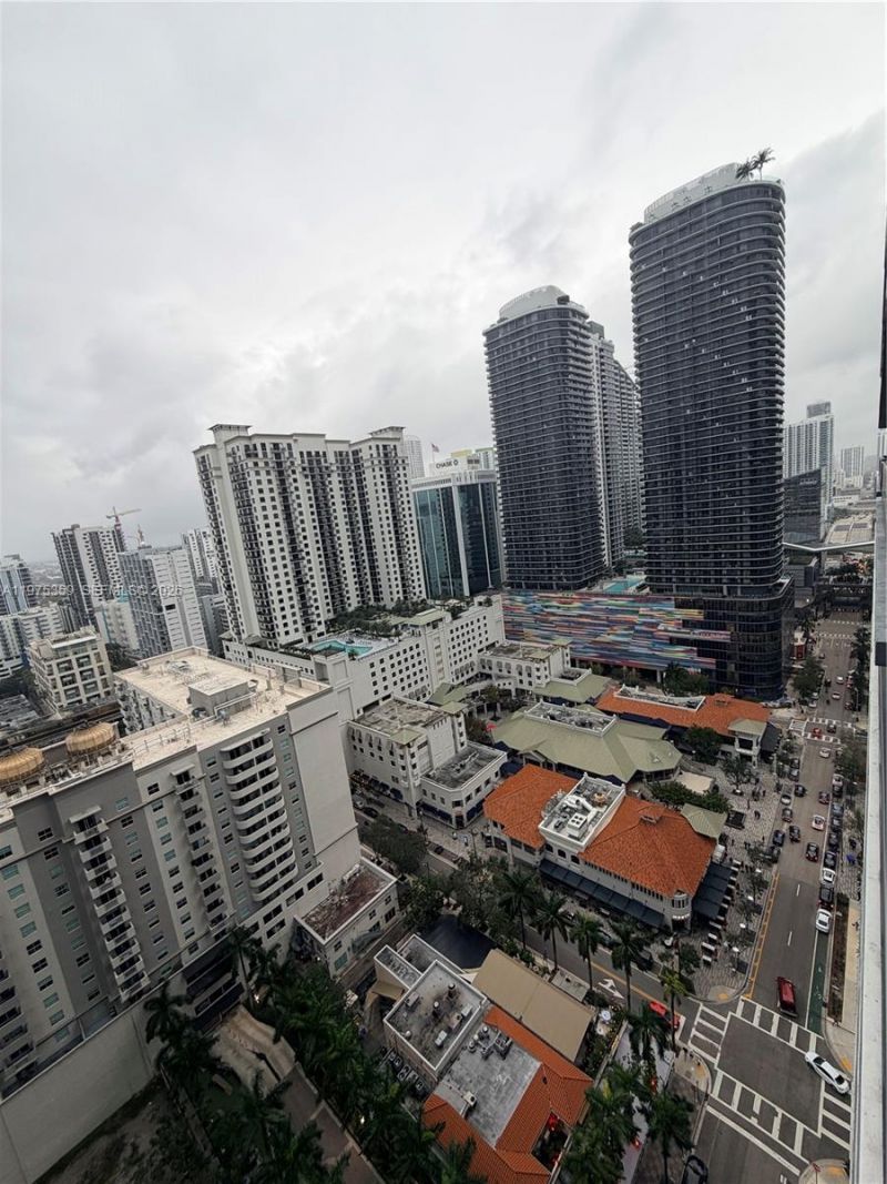 1000 Brickell Plz , Unit 2606, Miami, FL 33131 Photo