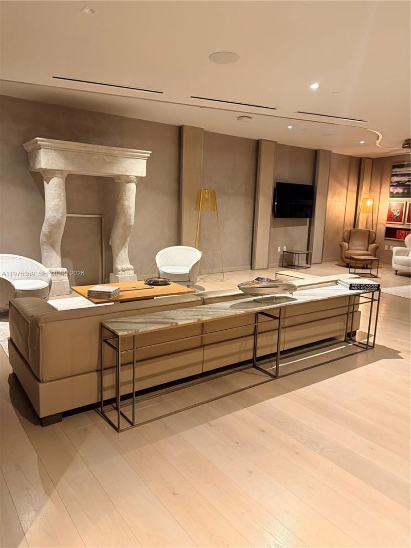 1000 Brickell Plz , Unit 2606, Miami, FL 33131 Photo