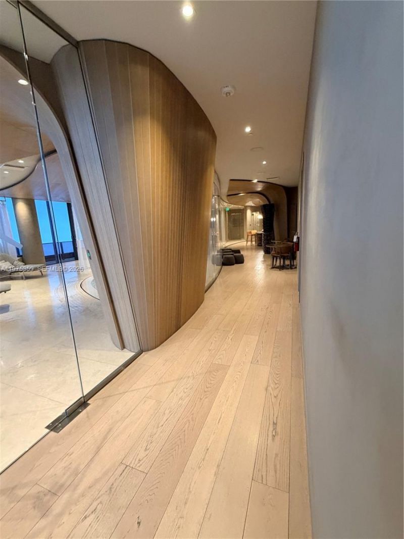 1000 Brickell Plz , Unit 2606, Miami, FL 33131 Photo