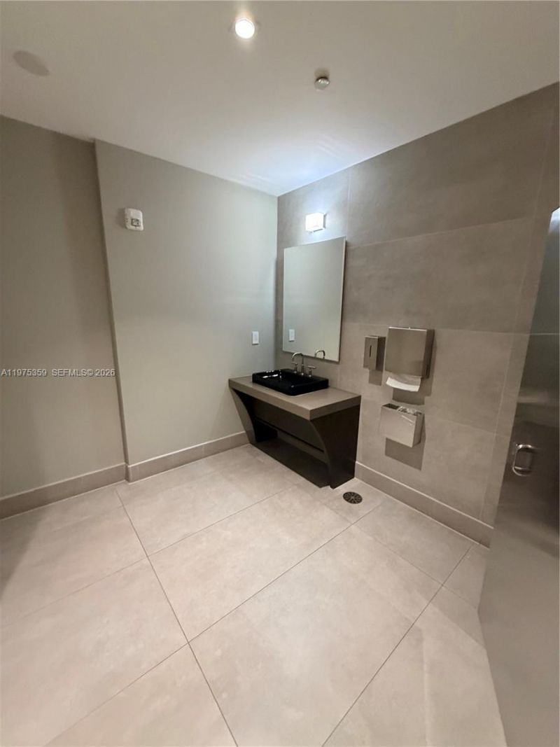 1000 Brickell Plz , Unit 2606, Miami, FL 33131 Photo