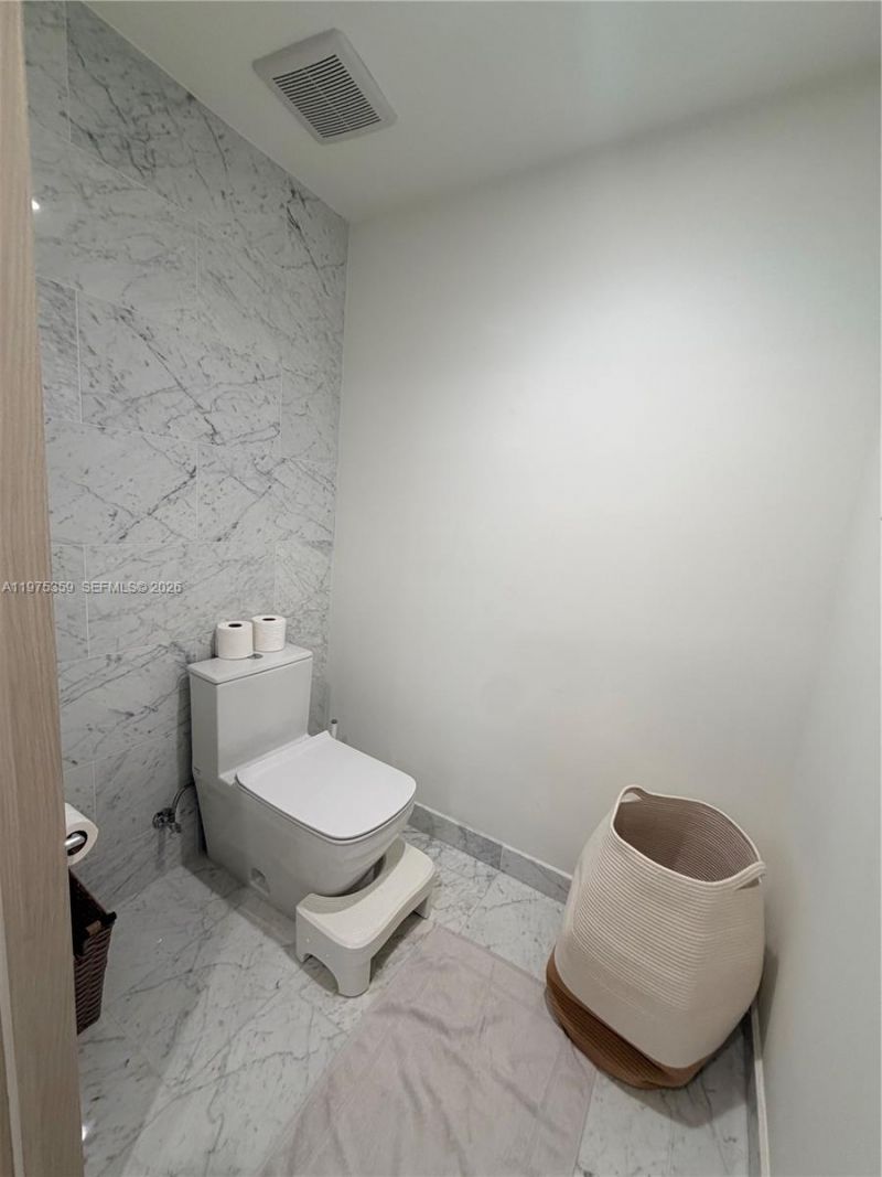 1000 Brickell Plz , Unit 2606, Miami, FL 33131 Photo