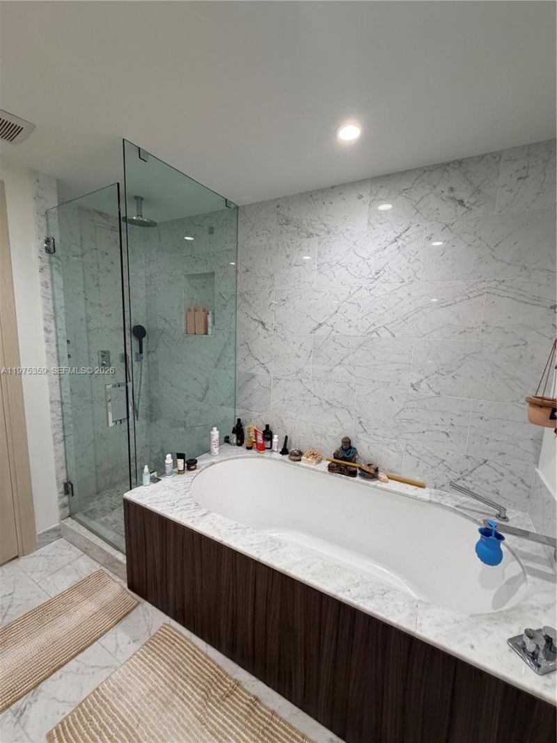 1000 Brickell Plz , Unit 2606, Miami, FL 33131 Photo