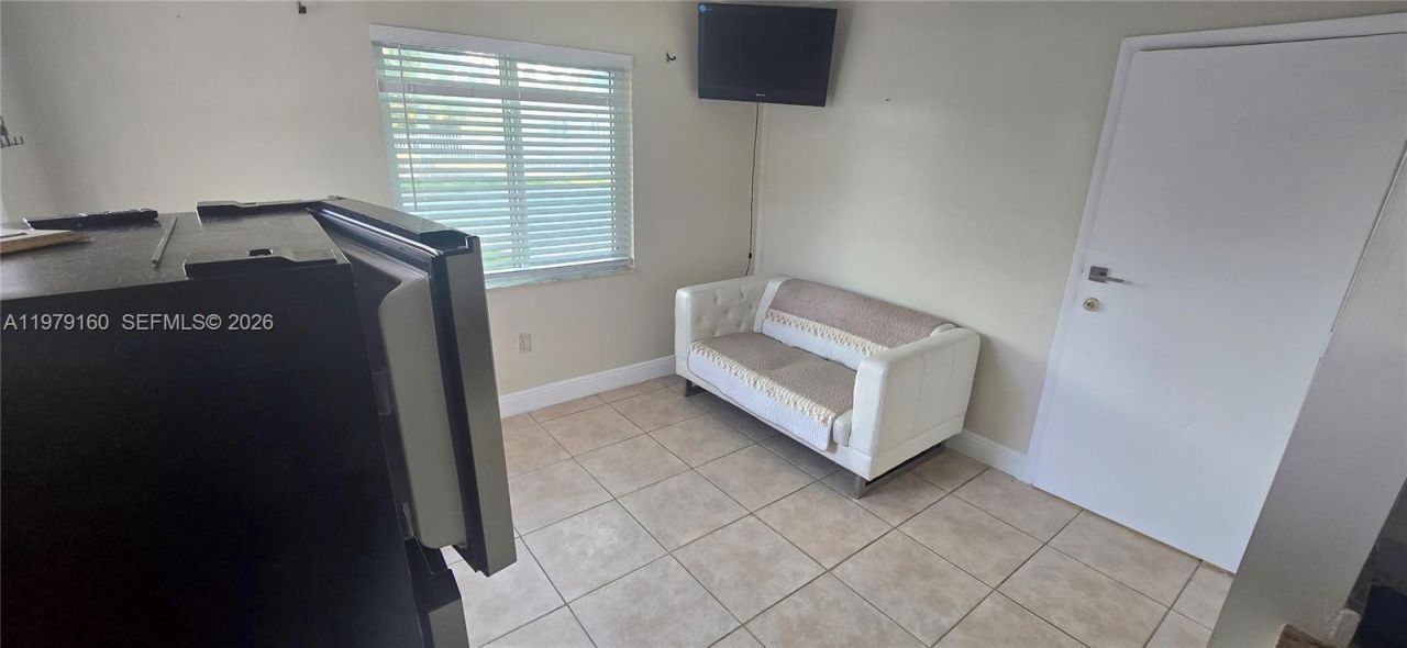 13902 SW 111th Pl, Unit B, Miami, FL 33176 Photo