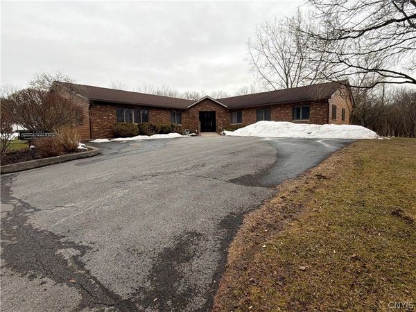 1120 Corporate Dr. Drive, Auburn, NY 13021