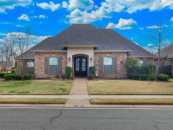 336 Briars Court, Bossier City, LA 71111