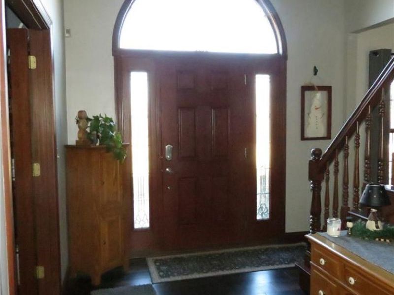 10160 Lochard Road, Sidney, OH 45365 Photo 3