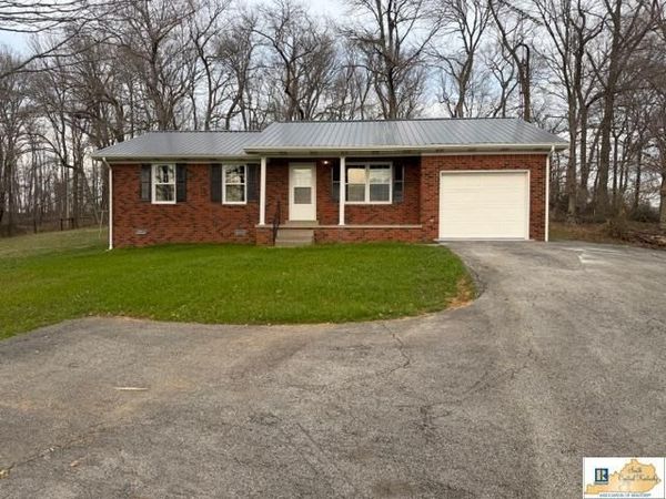 6574 Edmonton Road , Glasgow, KY 42141
