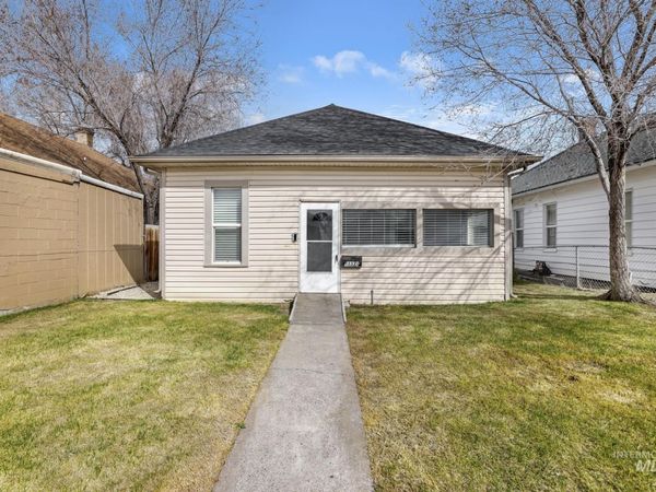 332 4th Ave W, Twin Falls, ID 83301