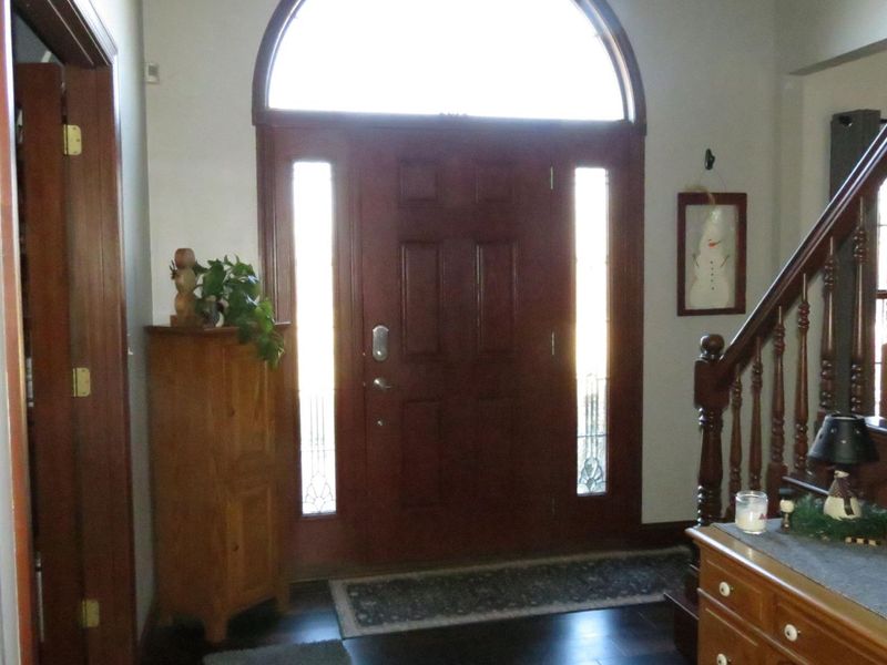 10160 Lochard Road, Sidney, OH 45365 Photo 3