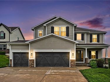 9610 N Elm Court, Kansas City, MO 64157