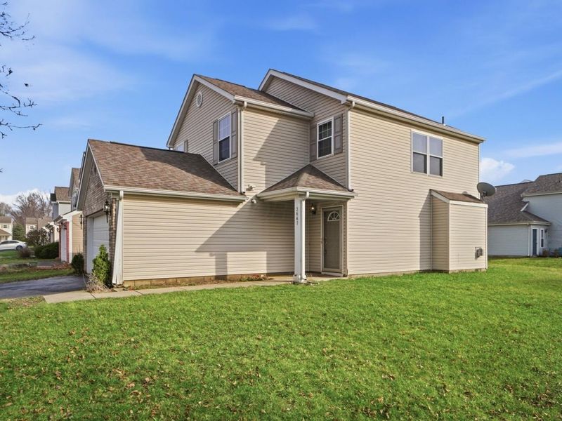 3667 Parker Knoll Lane , Columbus, OH 43219 Photo 3