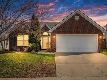 292 Gleneagles Way, Versailles, KY 40383